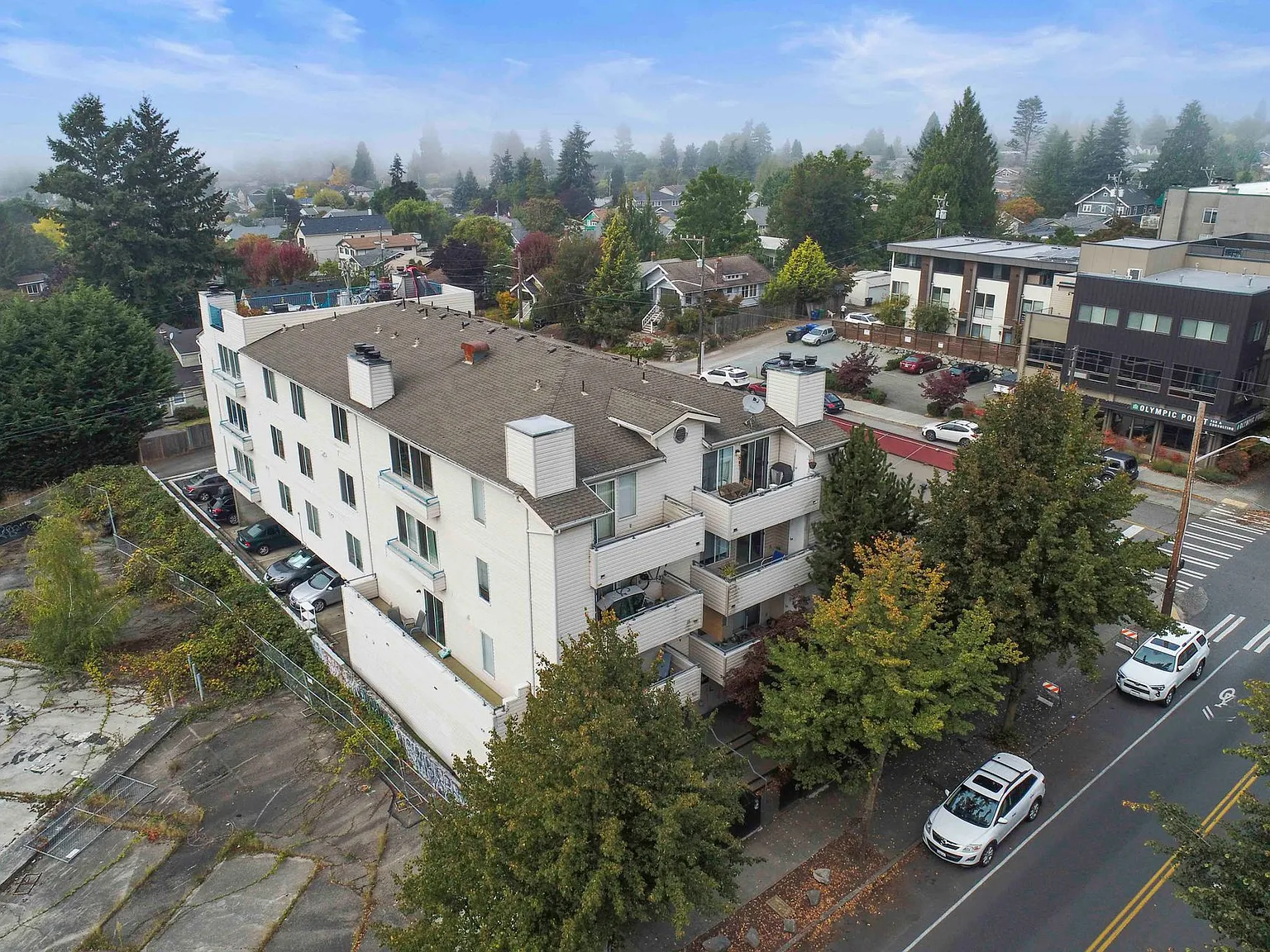 Westview Plaza — Photo 2