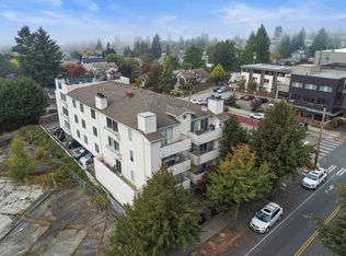 Westview Plaza, Seattle, WA 98136