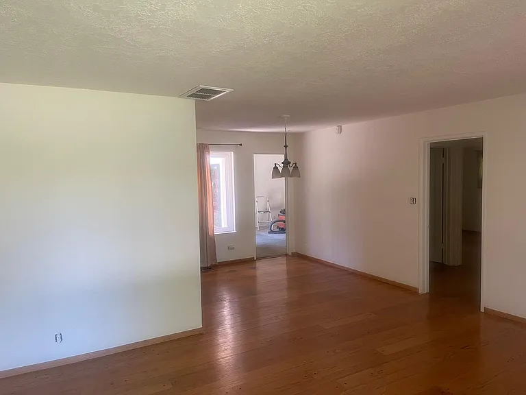 2306 Meadowbrook Rd — Photo 12