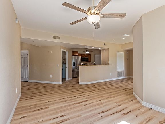 2nd image of 13700 Fnt Hills Blvd #261