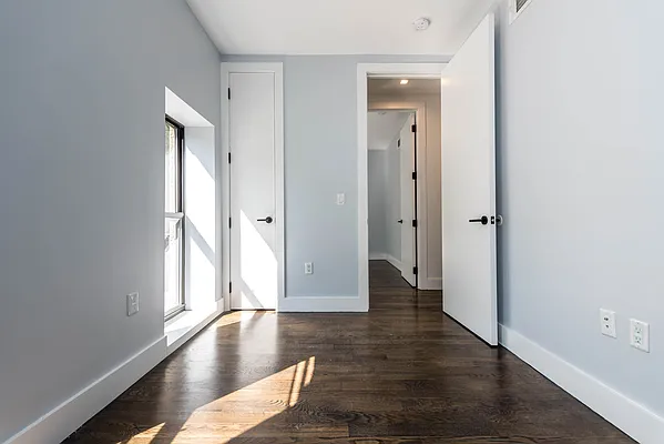 Rented by Nooklyn NYC LLC | media 42