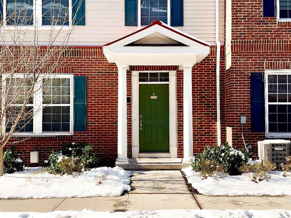 1st image of 54 Landmark Ln #54