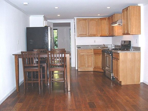 3rd image of 15A 2nd St #1
