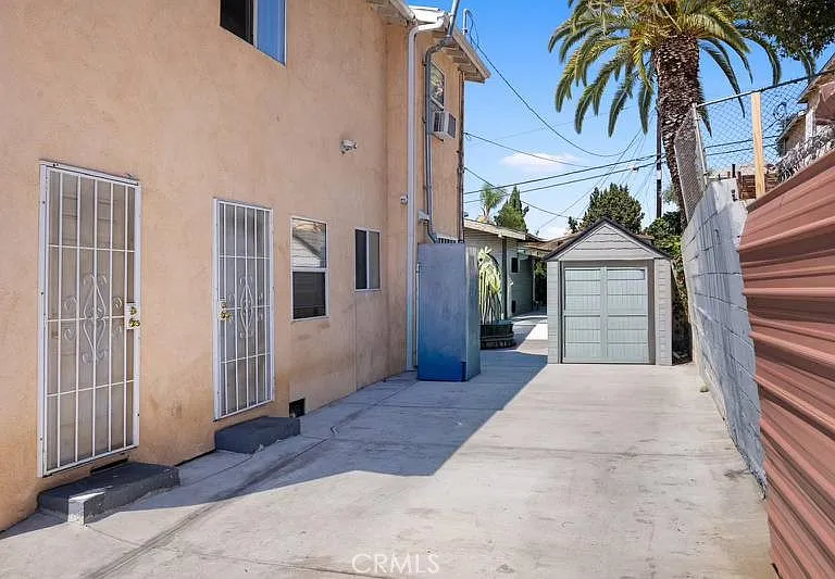 1686 S Rimpau Blvd #PRIMARY ROOM — Photo 9