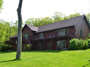 1660 Bent Rd, Brussels, WI 54204