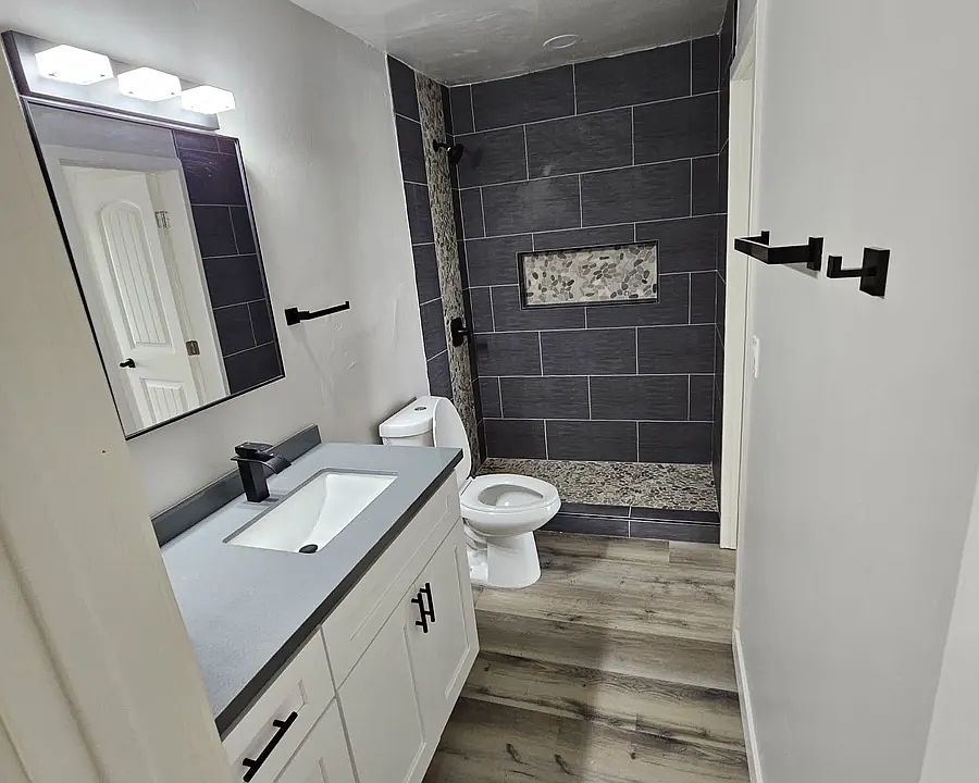 2nd image of 2110 Mission Ave #7
