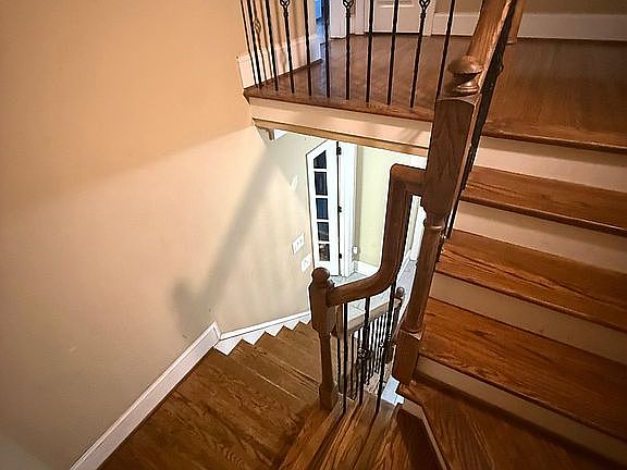 2nd image of 1234 Edgewood Rd