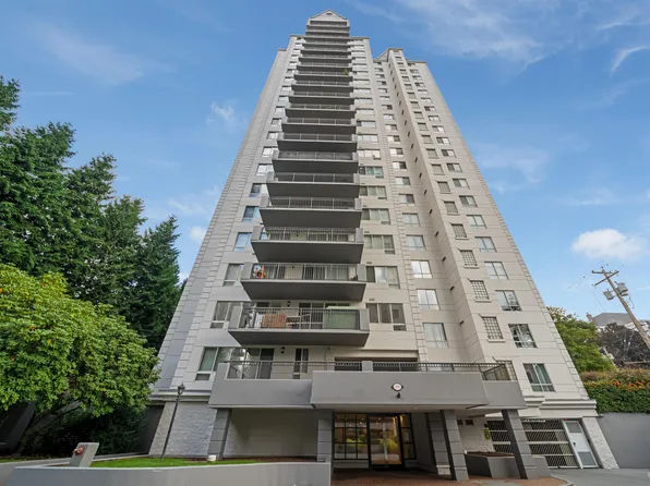 555 Austin Ave #2102, Coquitlam, BC V3K 6R8