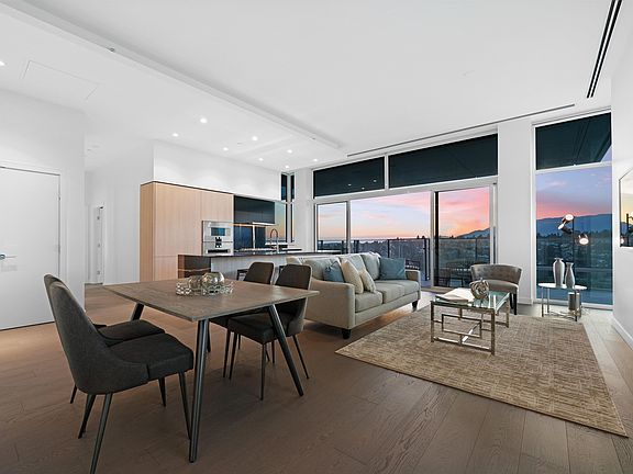 5th image of 1500 Fern St #3201