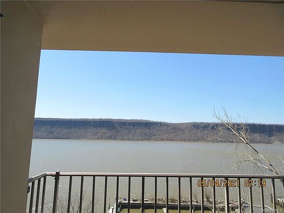 3rd image of 1155 Warburton Ave APT 2T