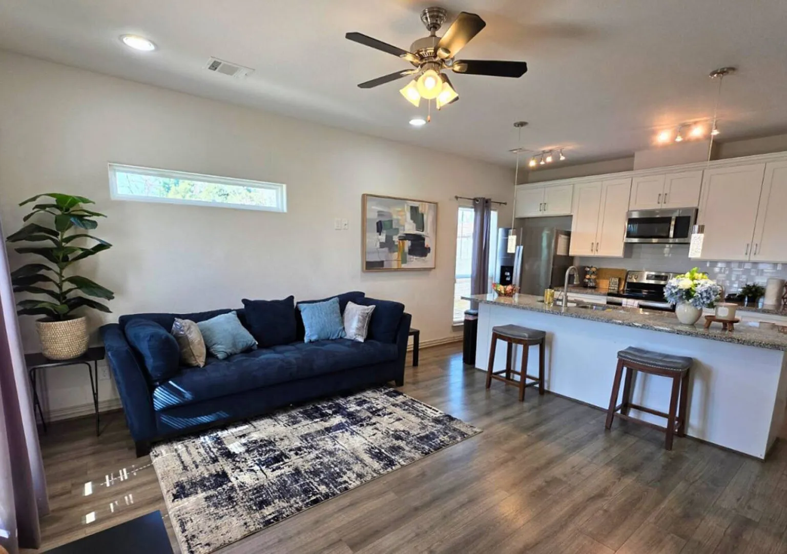 Houston Extended Stay Near Downtown — Photo 1