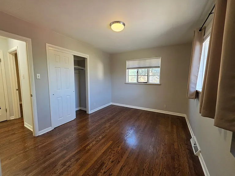 245 Garnet St — Photo 13