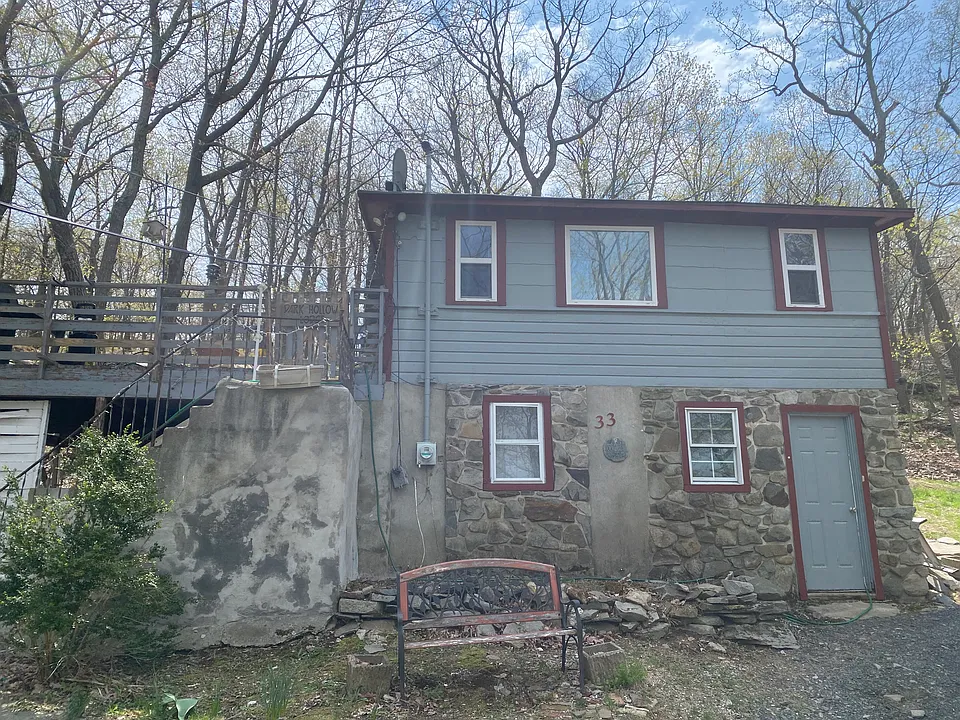 33 Oakwood Trl S