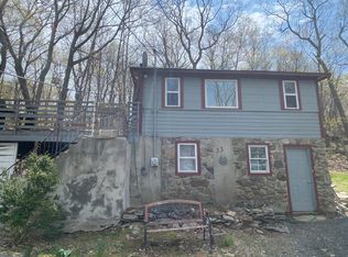 33 Oakwood Trl S, Monroe, NY 10950