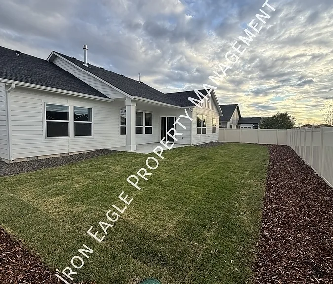 8332 E Presley Ct — Photo 19