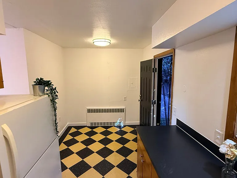 4020 SE Pardee St — Photo 11
