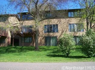 434 E 11th St APT E, New Richmond, WI 54017