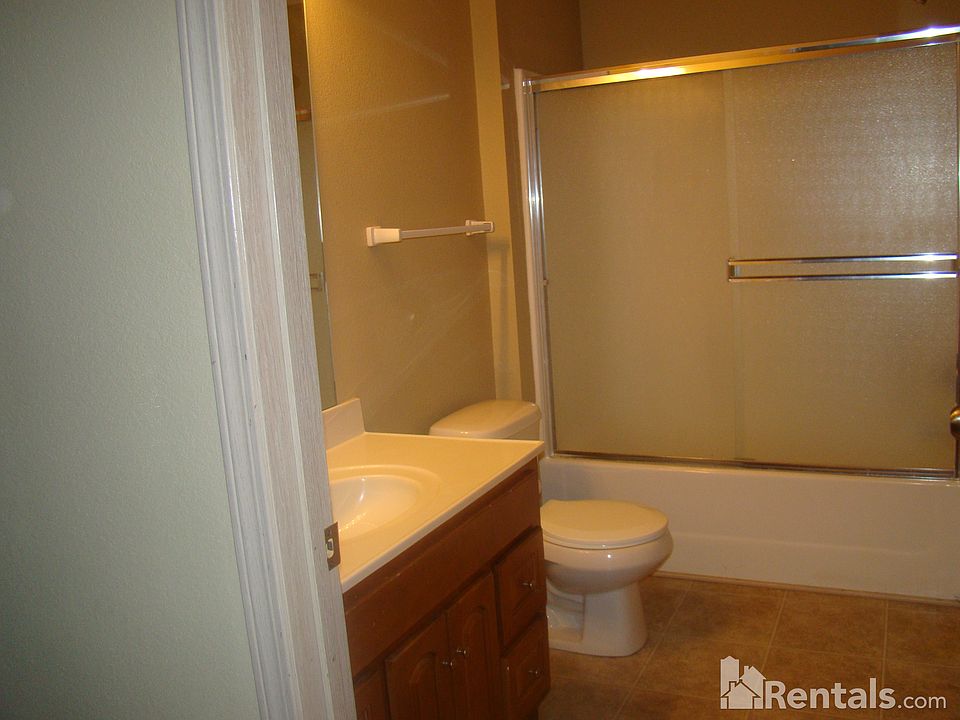 1st image of 10534 E 46th St
