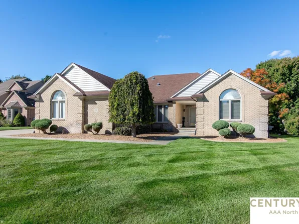 5617 Robert St, Shelby Township, MI 48316