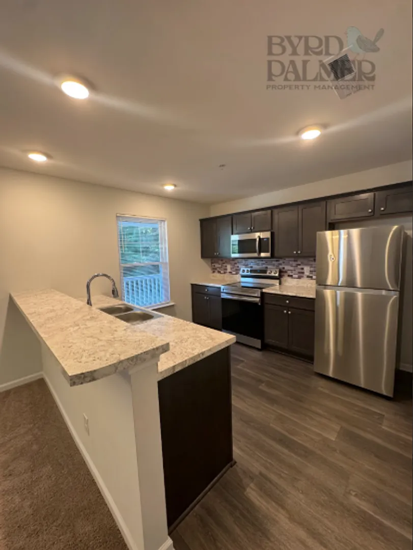 Move in Ready! Easy & Quick move-in process — Photo 3