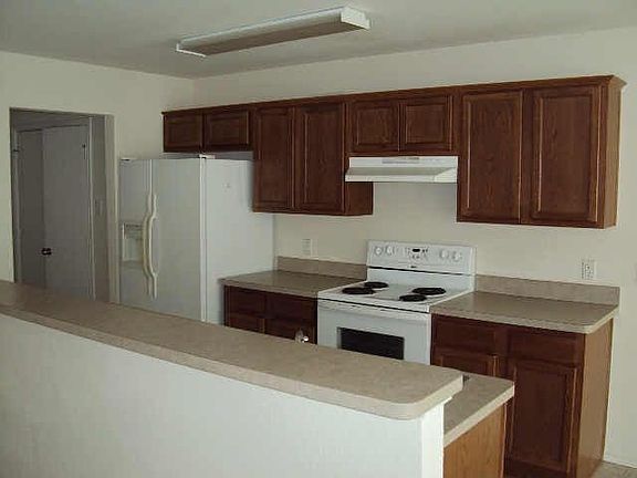 2nd image of 2322 Kingsway Dr