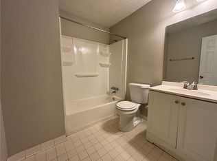 1014 Huntington Trce SE, Smyrna, GA 30082