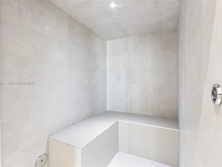 2457 Collins Ave #1602 — Photo 19