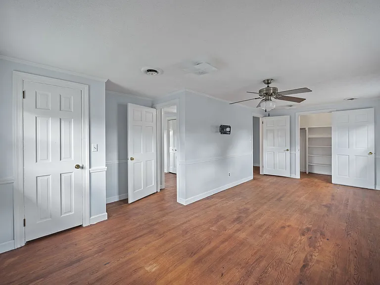 4130 Terrace Dr — Photo 25