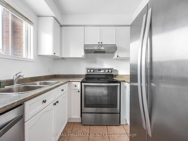 19 Parktree Dr — Photo 15