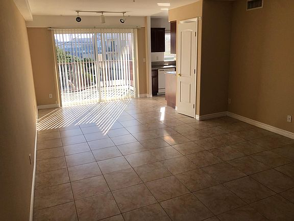 3rd image of 700 N Hill Pl APT 106
