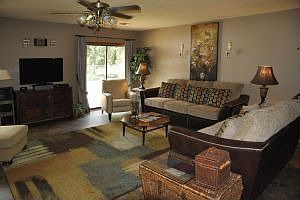 5th image of 157 Pecan Pl