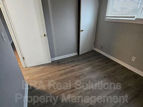 5th image of 313 Brehl Ave