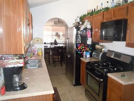 3rd image of 4700 Maureen Cir