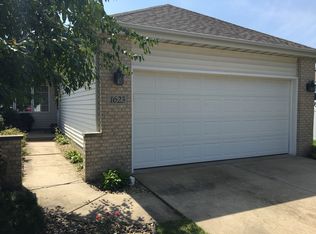 1623 Dogwood Dr, Crown Point, IN 46307