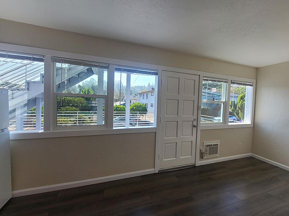 5th image of 221 Escobar St