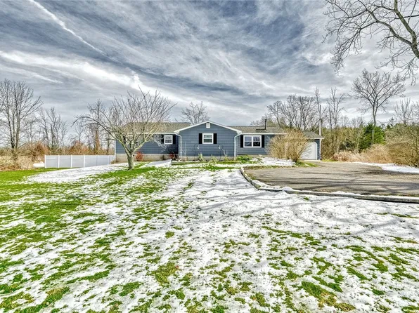 1792 Drake Rd, Brockport, NY 14420