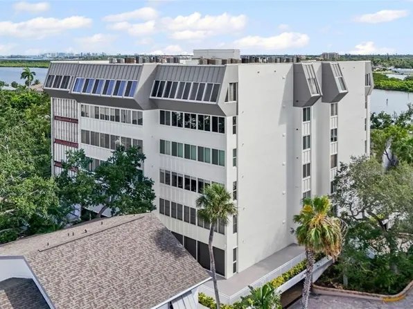 1255 E Peppertree Dr APT 201, Sarasota, FL 34242