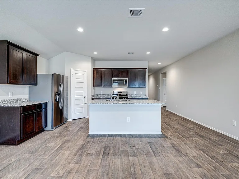1710 Goose Island Ln — Photo 26