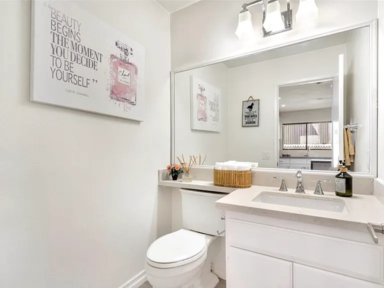 201 Harbor Woods Pl — Photo 11