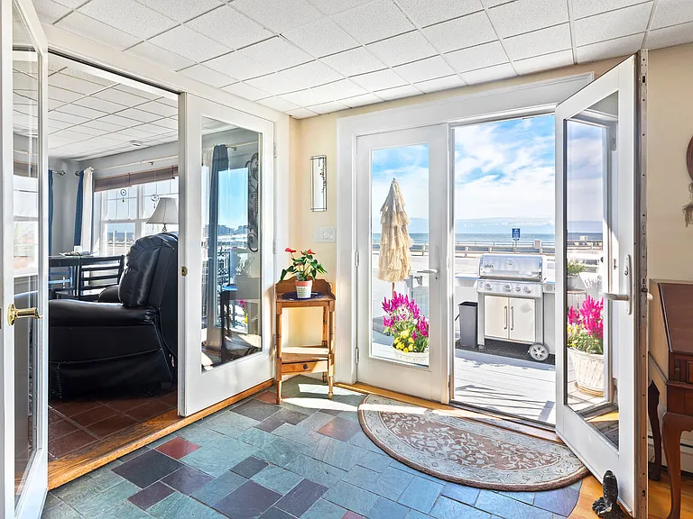 473 Ocean Blvd #1 — Photo 9