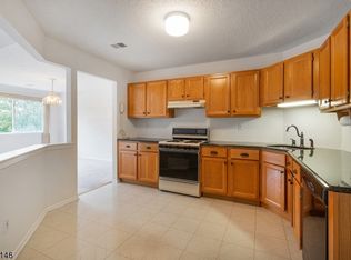 149 Drake Ln, Ledgewood, NJ 07852