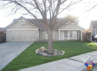 1608 Sussex Ct, Palmdale, CA 93550