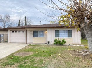 457 W Ash Ave, Shafter, CA 93263