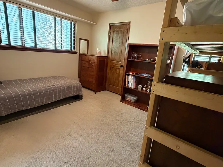 11300 Oak View Dr — Photo 15