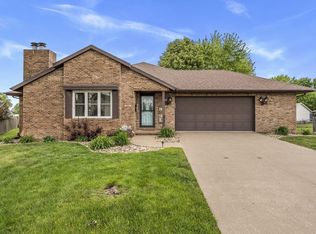 2715 Steeple Ln, Muscatine, IA 52761
