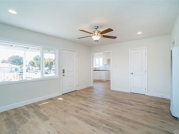 5th image of 11734 Van Buren Ave