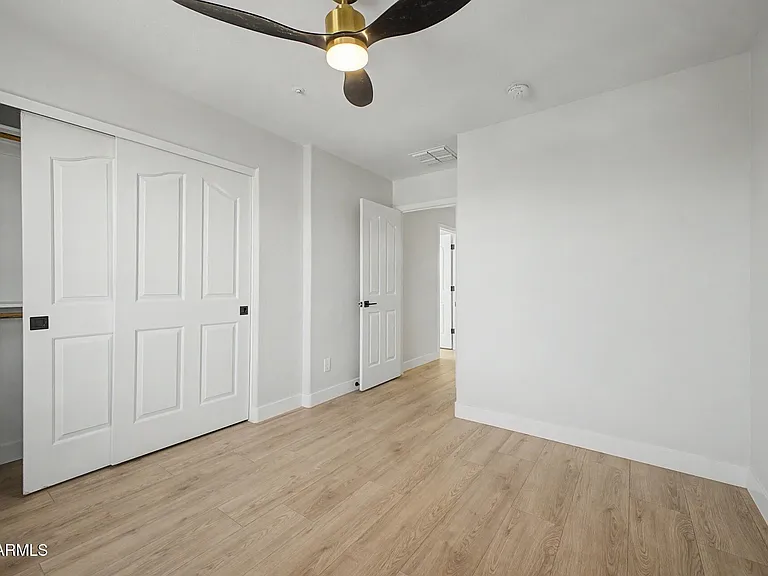 7062 W Andrew Ln — Photo 39