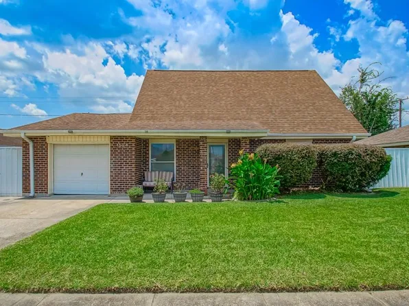 1524 Curtis St, Harvey, LA 70058