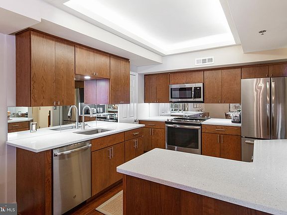 4th image of 1100 Lovering Ave APT 316