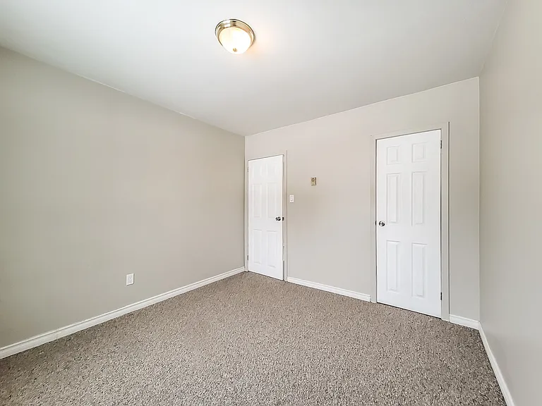 455 Maiden Ln — Photo 8